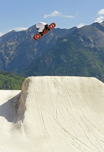 MikeGrey_jump2-5_Pipeline_Proulx